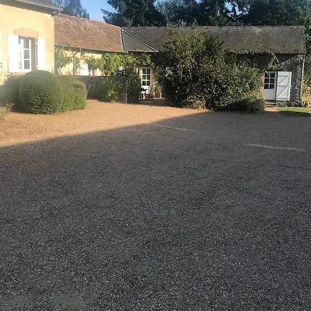 Charmantes Avec Piscine Pres De L'abbaye De 3* Solesmes (Sarthe)