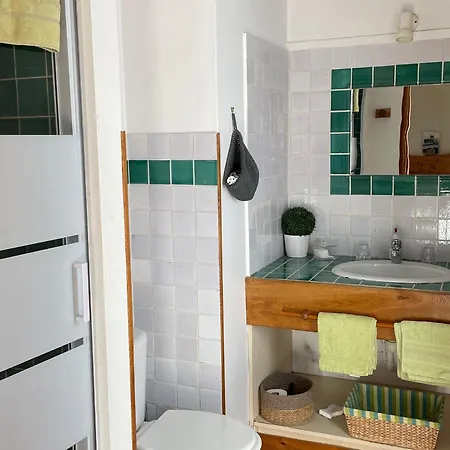 Charmantes Avec Piscine Pres De L'abbaye De - Fr-1-410-403 Bed & Breakfast *