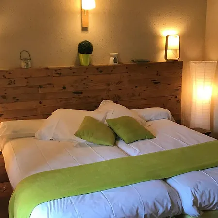 Bed & Breakfast Charmantes Avec Piscine Pres De L'abbaye De Solesmes - Fr-1-410-403 Solesmes (Sarthe)