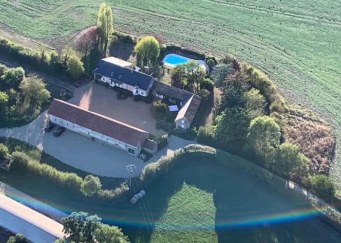 Charmantes Avec Piscine Près De L'abbaye De - Fr-1-410-403 Couette-café