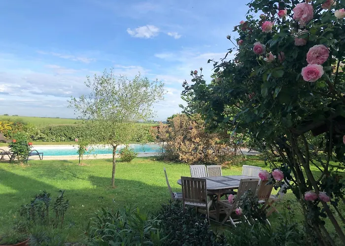 Charmantes Avec Piscine Près De L'abbaye De - Fr-1-410-403 Solesmes (Sarthe)